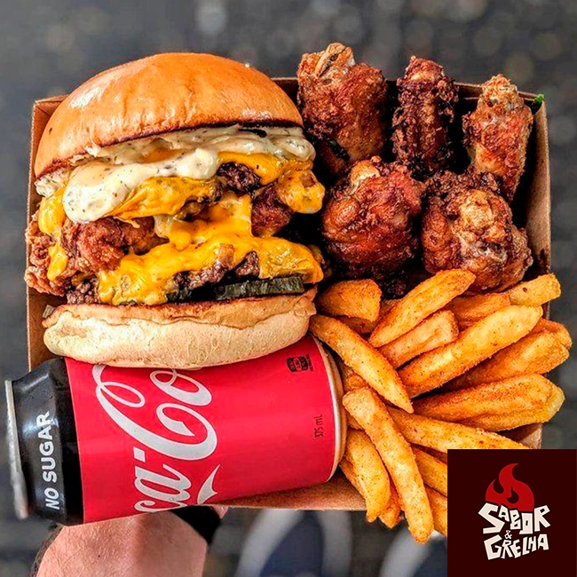 COMBO SOLTEIRO - 1x Classic Chicken Cheese + Coca Cola Lata + 500g Fritas + 500g de Frango Frito